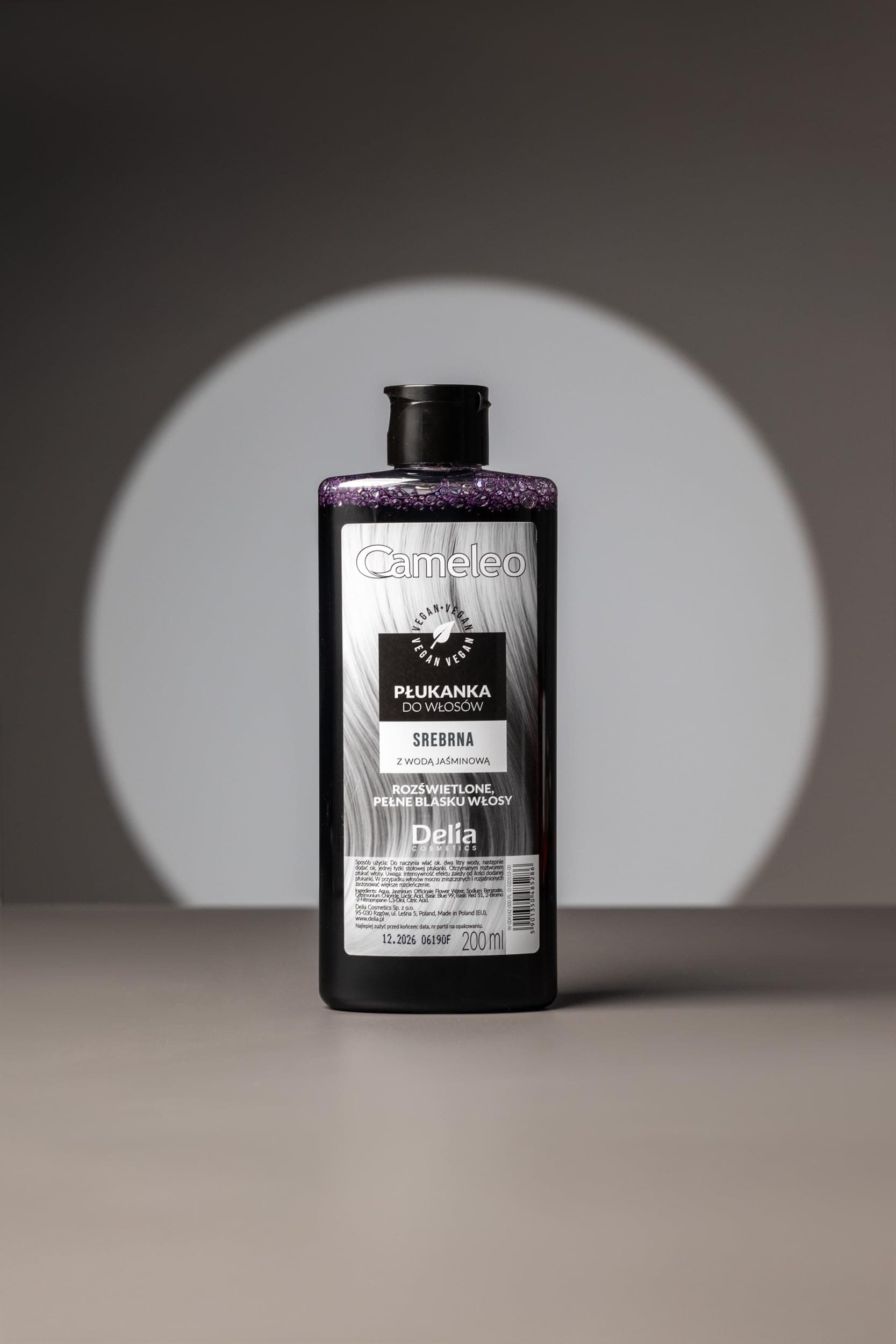 Cameleo - Silberner Haar-Toner mit Jasminwasser - glamouröse Farbtöne OHNE Gelbstich - semi-permanente Haarfarbe - für blondes, platinblondes & graues Haar - Haare Farbe & Pflege - parabenfrei - 200ml