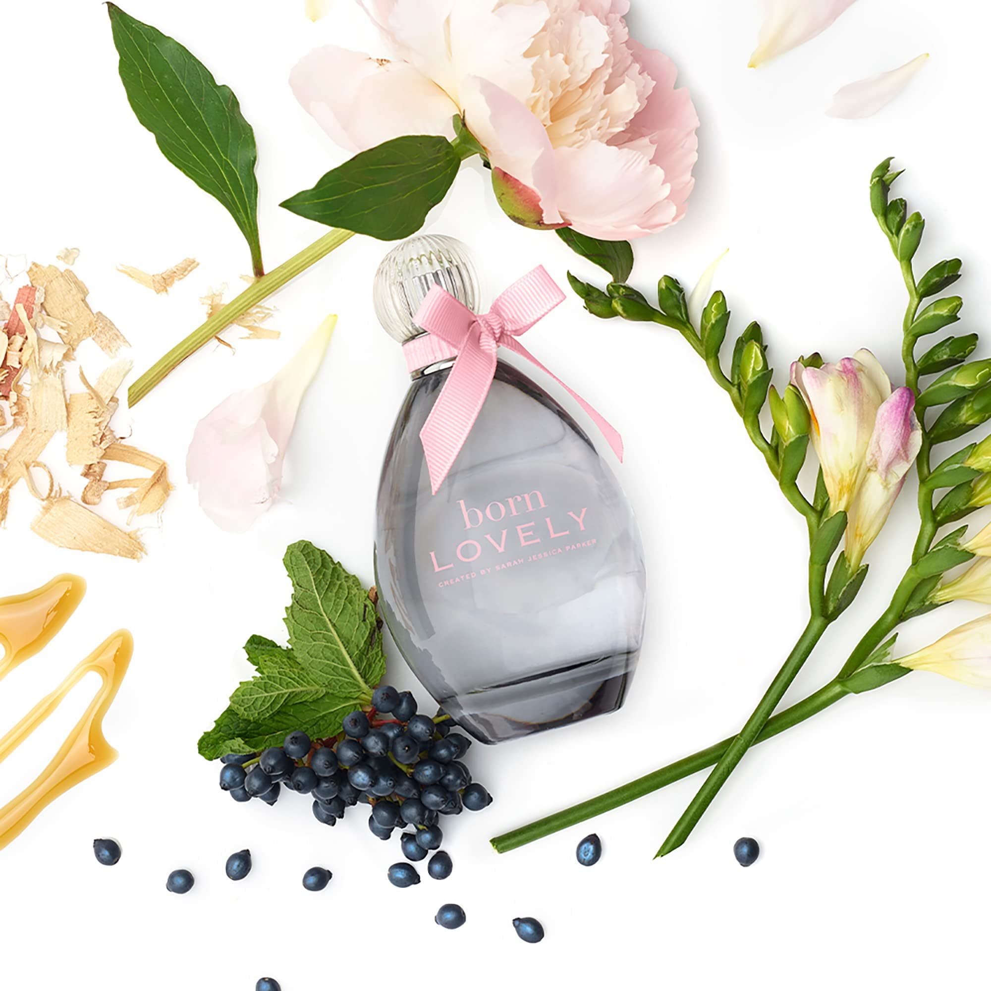 Sarah Jessica Parker Born Lovely Eau de Parfum sievietēm 50 ml