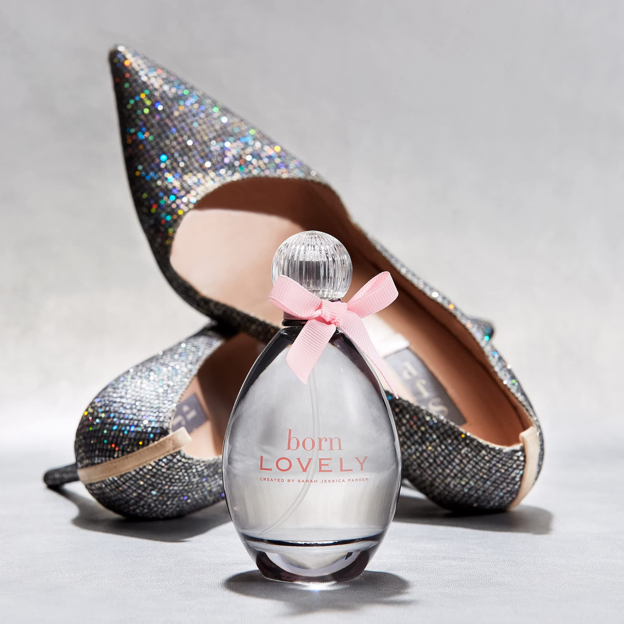 Sarah Jessica Parker Born Lovely Eau de Parfum sievietēm 50 ml