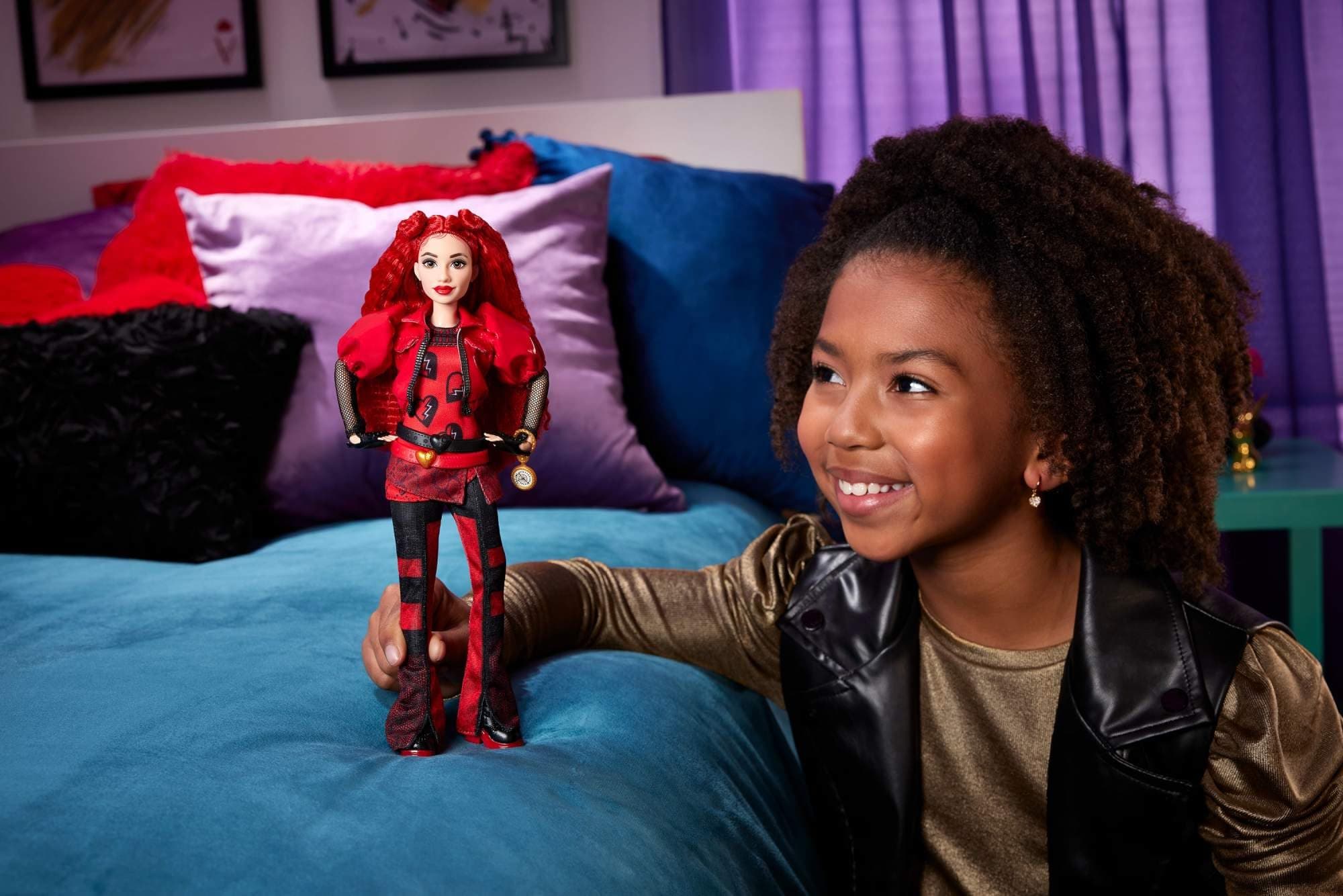 Mattel Disney Descendants: The Rise of Red Modeslelle