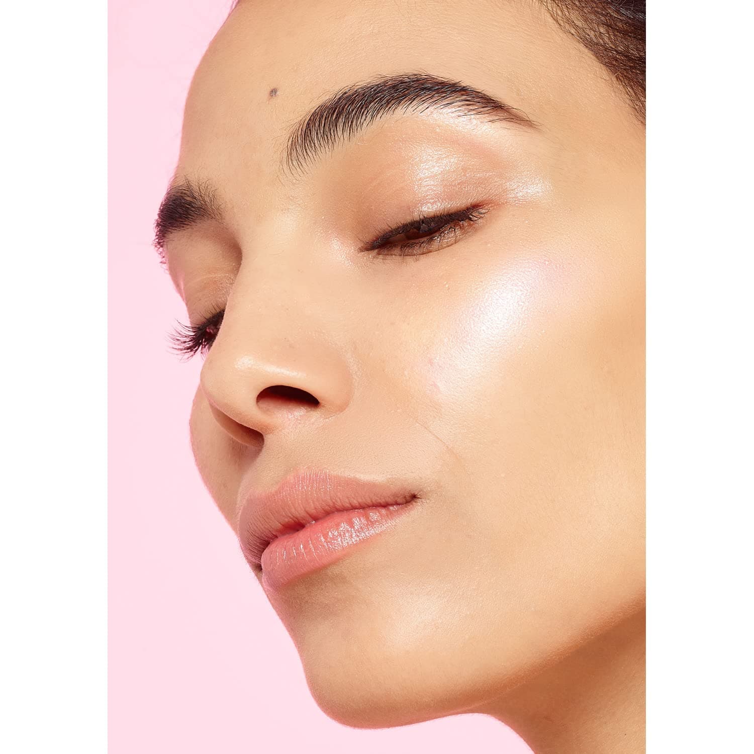 L'Oréal Paris Pūdera izgaismotājs 01 Iconic Glow