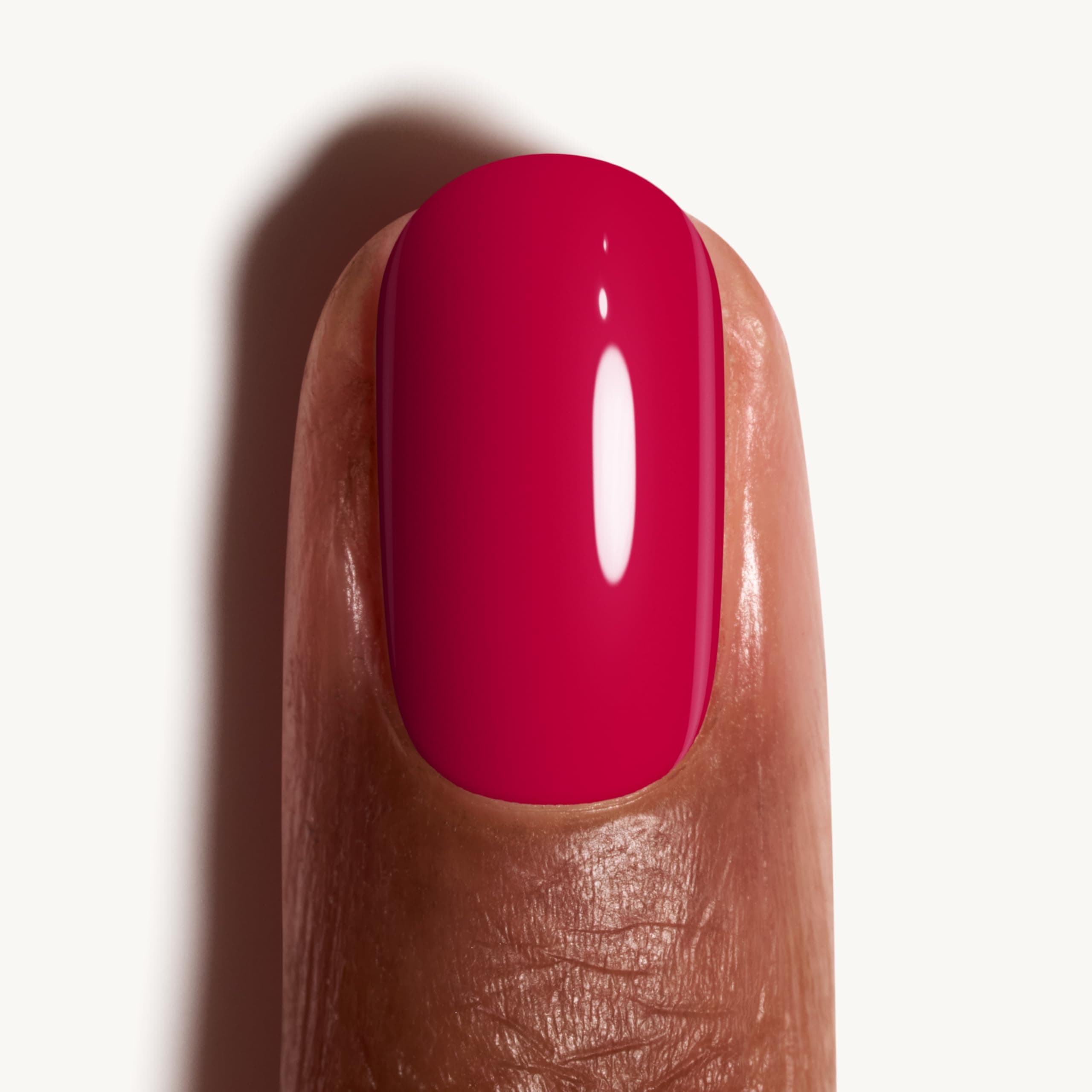 essie Gel Couture Nagellack, Nr. 541 chevron trend, Rot