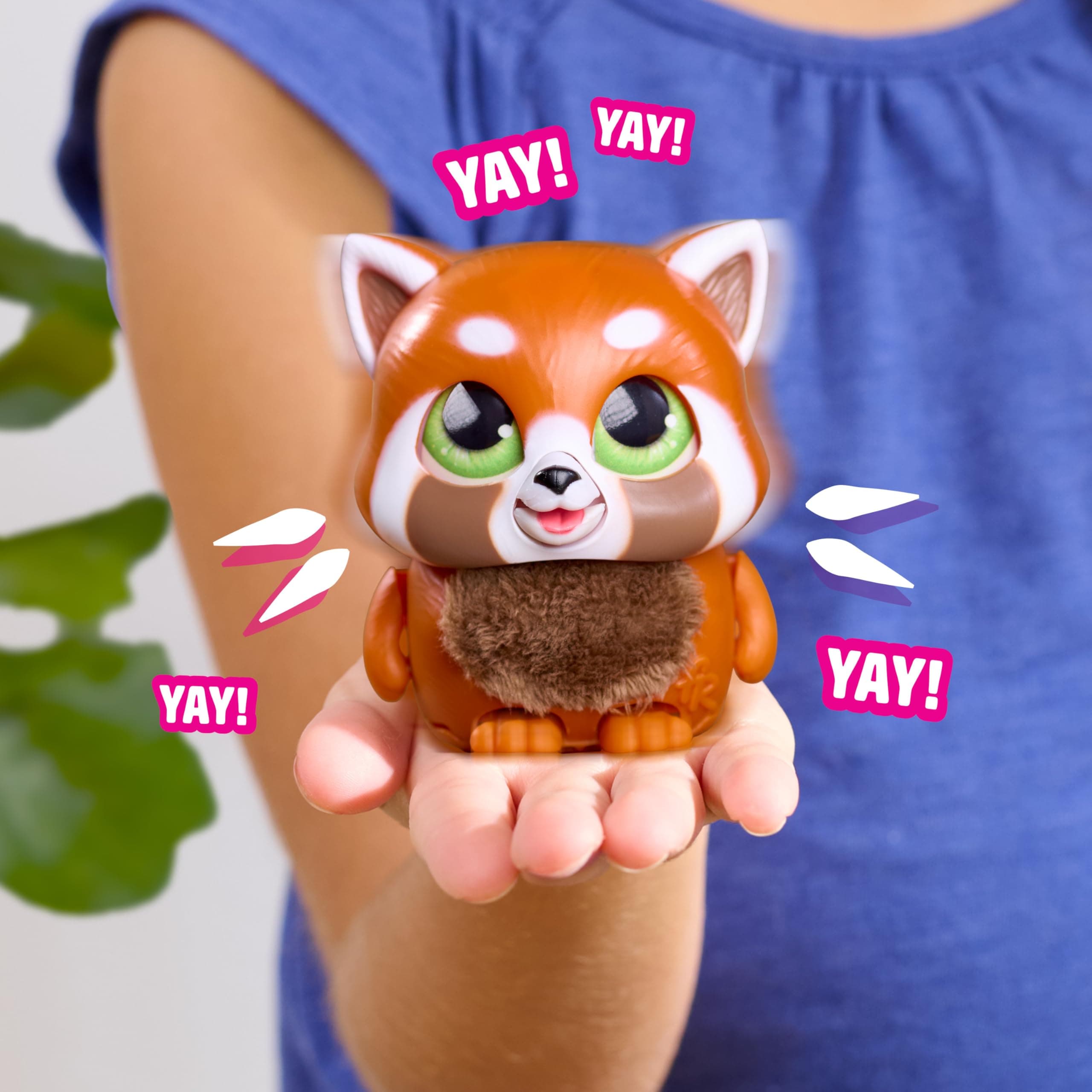 Just Play furReal Handfuls – Shy, interaktīvais sarkanais panda