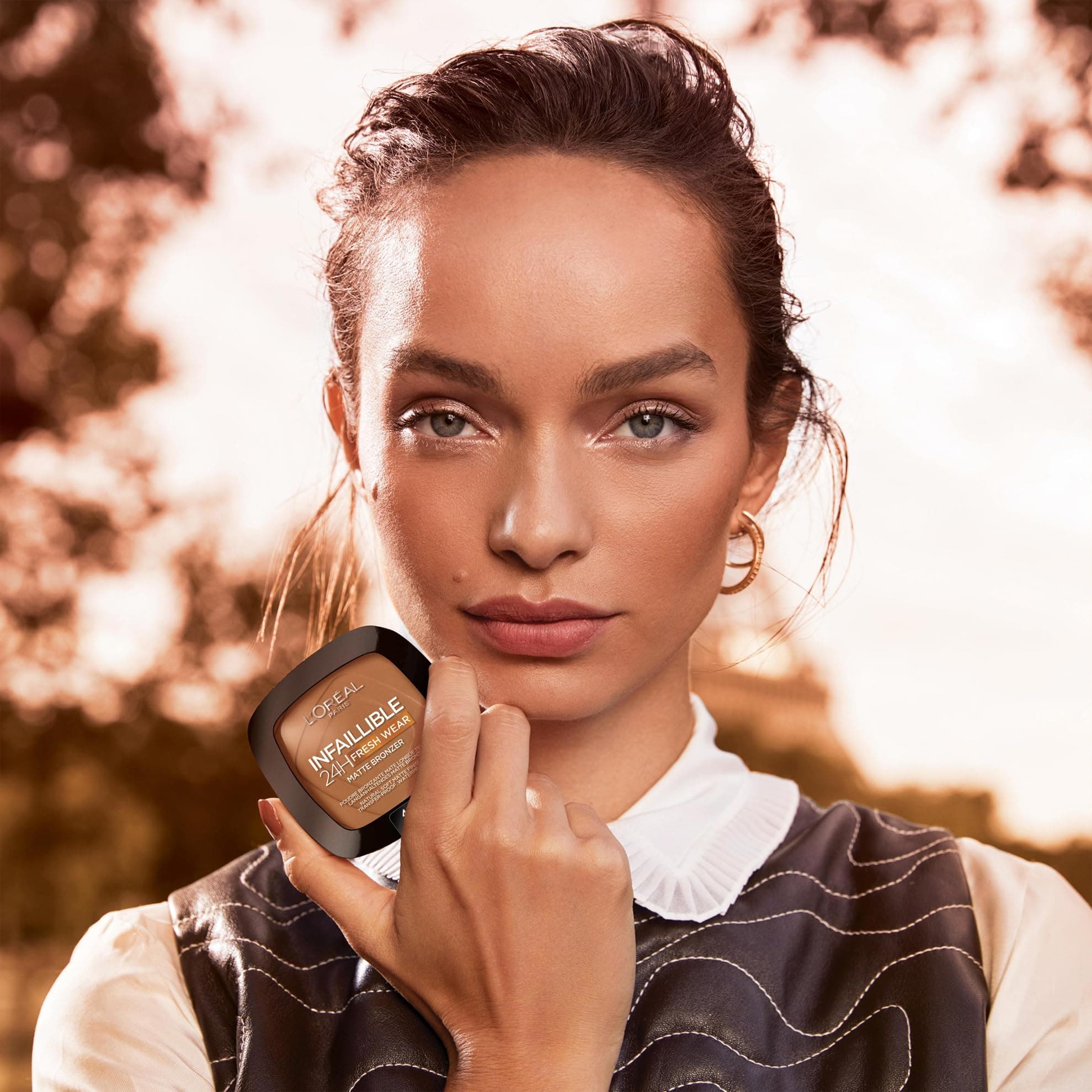 L'Oréal Paris Infaillible 24h Fresh Wear Soft Matte Bronzer, 300 Light Medium